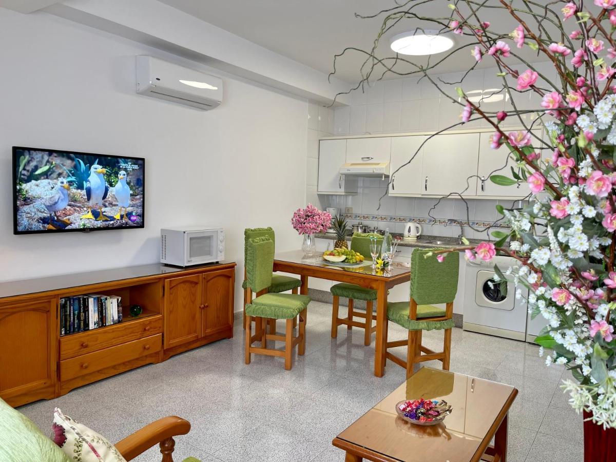 Emycanarias Holiday Homes Vecindario Vecindario  Bagian luar foto