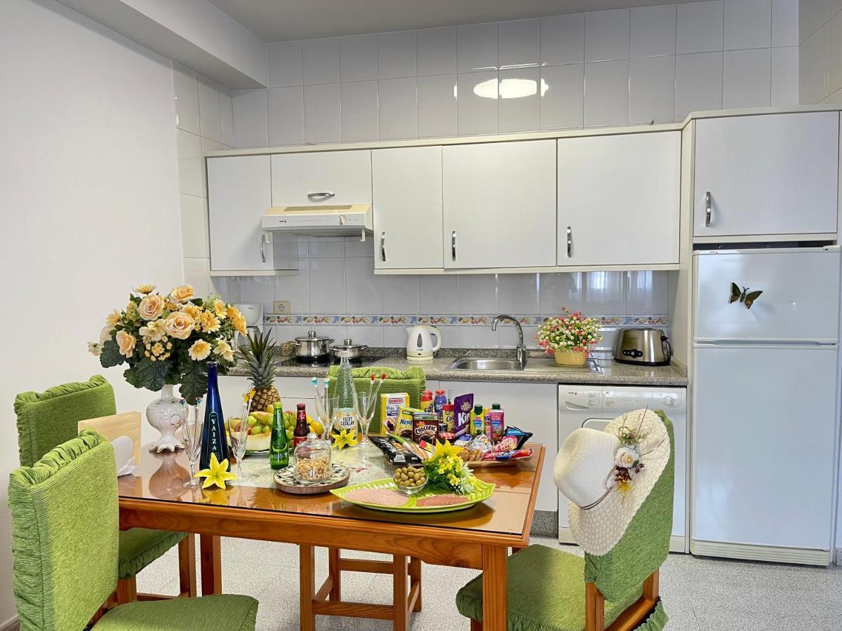 Emycanarias Holiday Homes Vecindario Vecindario  Bagian luar foto