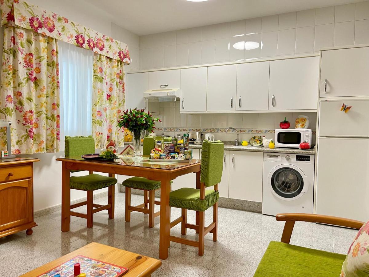 Emycanarias Holiday Homes Vecindario Vecindario  Bagian luar foto