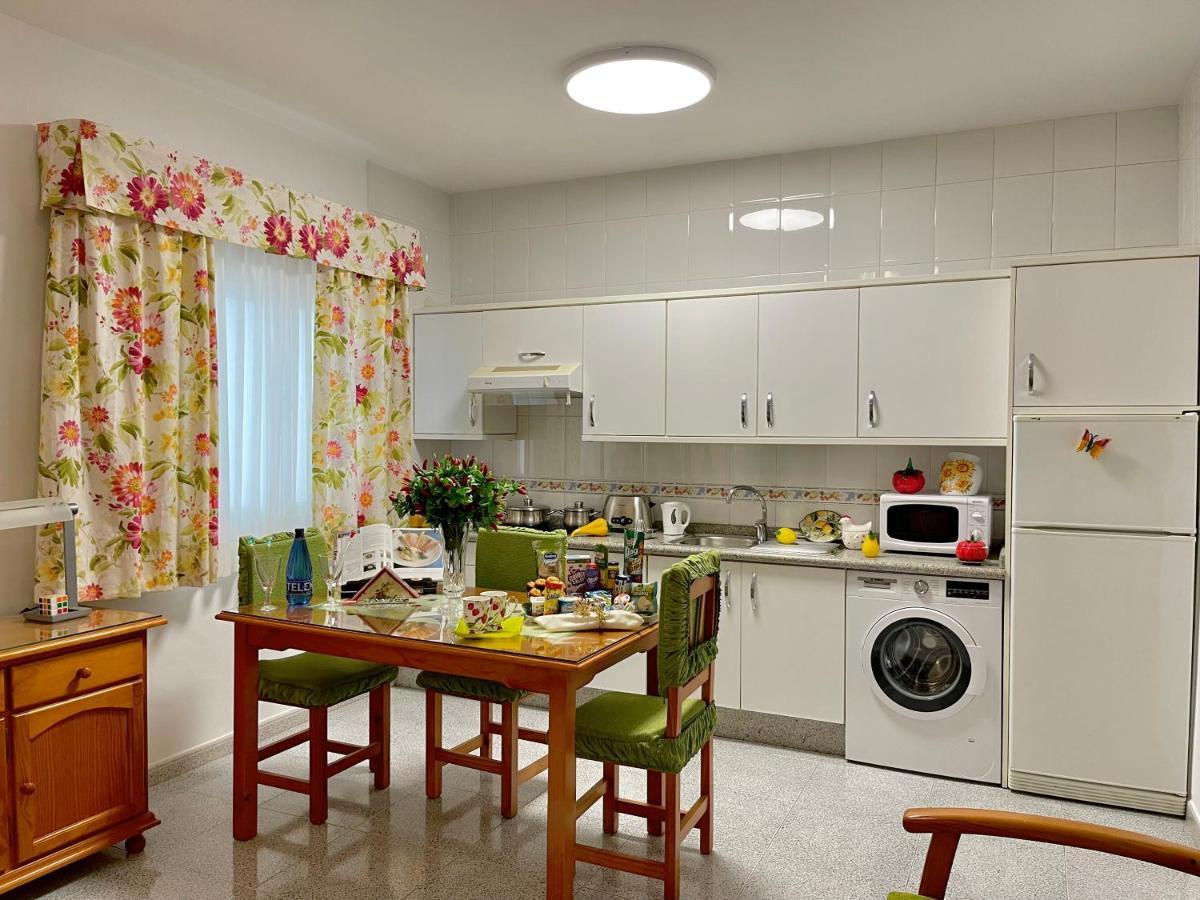 Emycanarias Holiday Homes Vecindario Vecindario  Bagian luar foto
