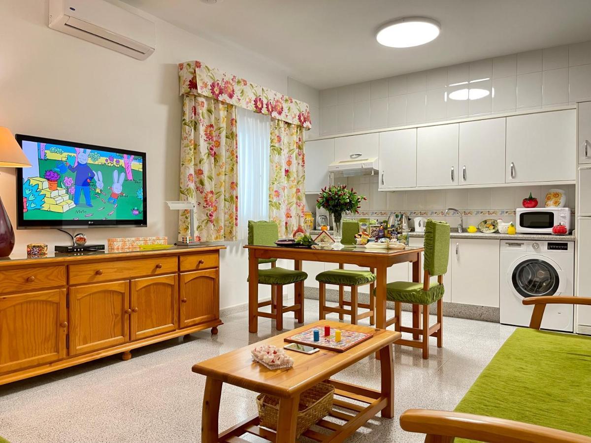 Emycanarias Holiday Homes Vecindario Vecindario  Bagian luar foto