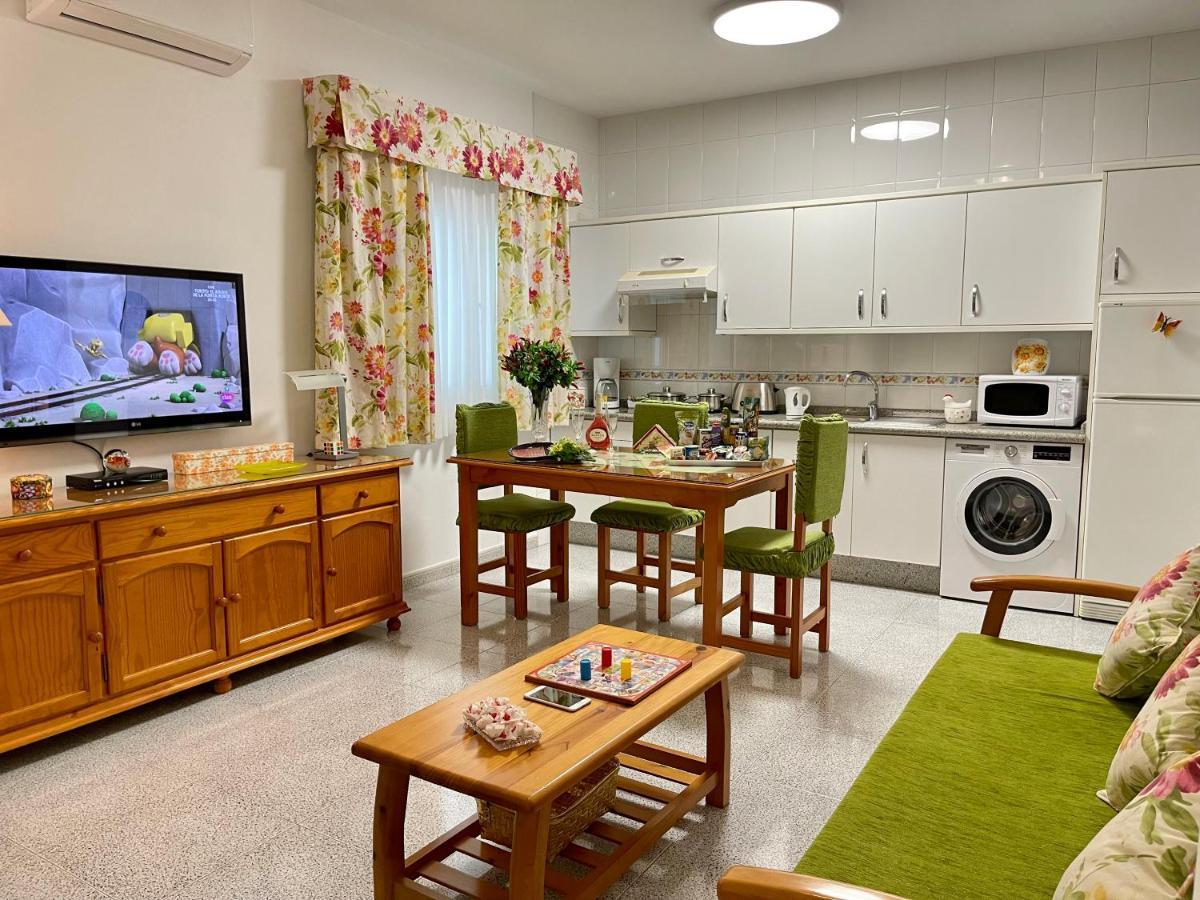 Emycanarias Holiday Homes Vecindario Vecindario  Bagian luar foto