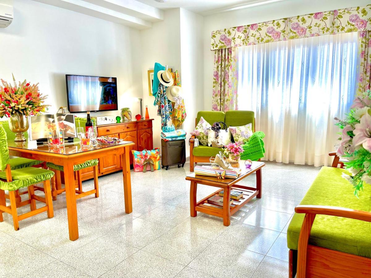 Emycanarias Holiday Homes Vecindario Vecindario  Bagian luar foto