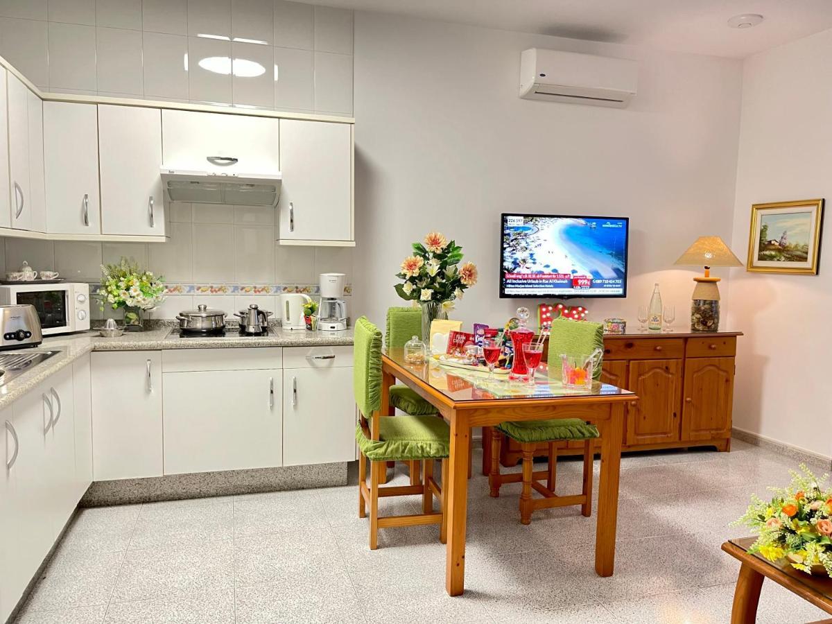 Emycanarias Holiday Homes Vecindario Vecindario  Bagian luar foto