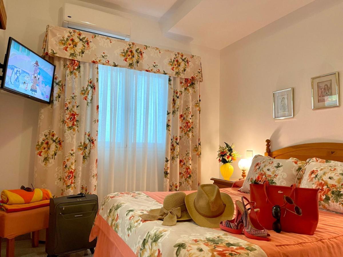 Emycanarias Holiday Homes Vecindario Vecindario  Bagian luar foto