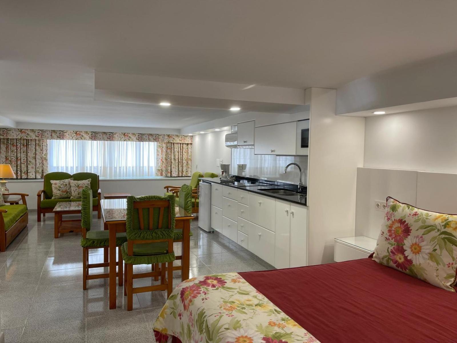 Emycanarias Holiday Homes Vecindario Vecindario  Bagian luar foto